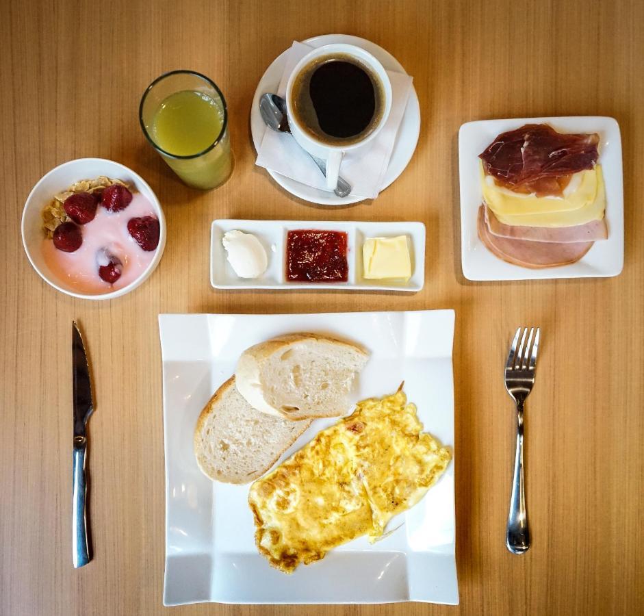 Hotel Boutique Restaurant Kran Kreen プンタアレナス エクステリア 写真