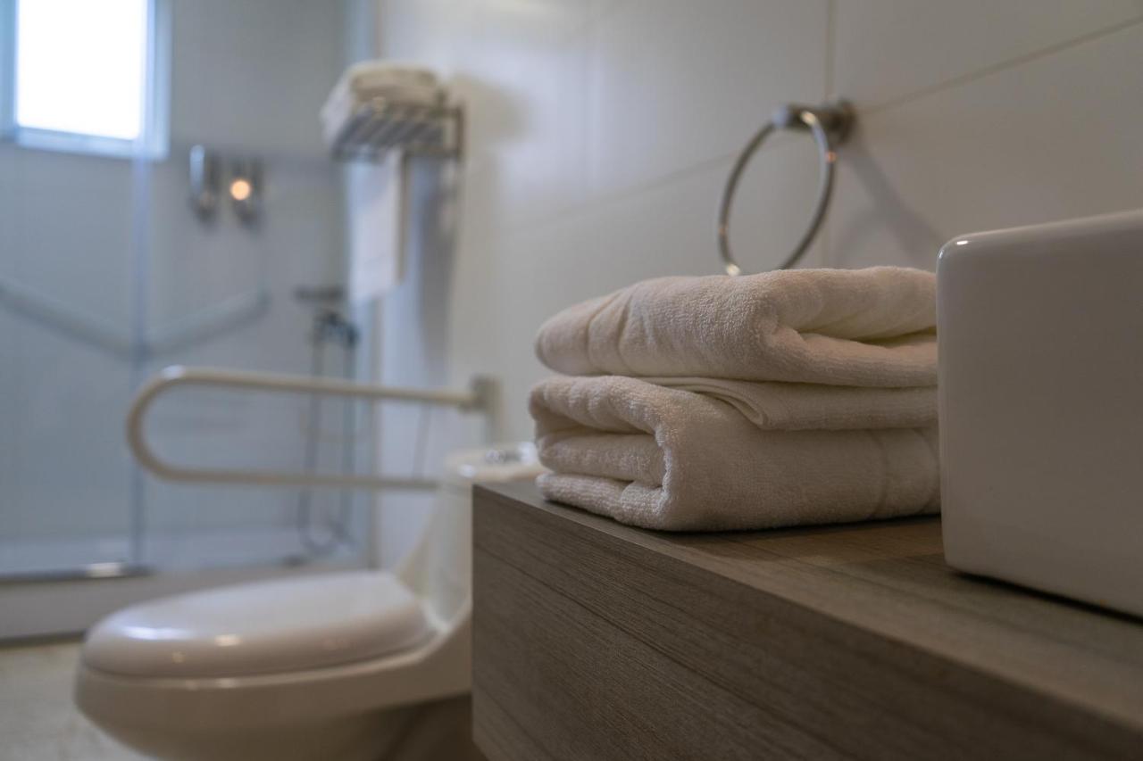 Hotel Boutique Restaurant Kran Kreen プンタアレナス エクステリア 写真